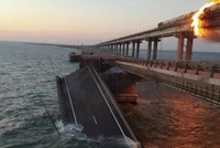 К юбилею Хуйла взорвали Крымский мост